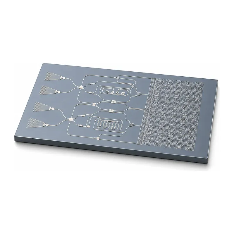 Photonic integrated circuit chip built from VanaM thin films